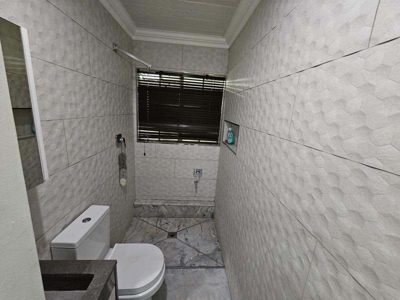 3 Bedroom Property for Sale in Newfields Western Cape